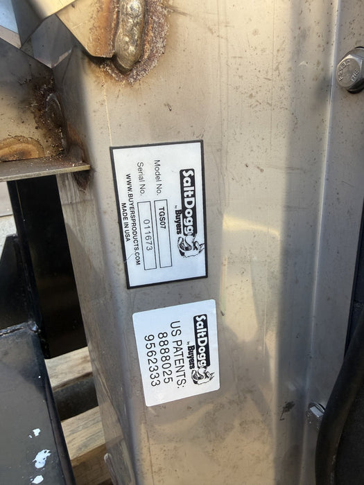 SaltDogg TGS07 Salt Spreader 11.0 Cubic Foot Tailgate Hitch Or Bumper Mount