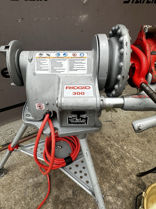 Ridgid 300 T-2 Pipe Threader Threading Machine 811Die Oiler Works Great
