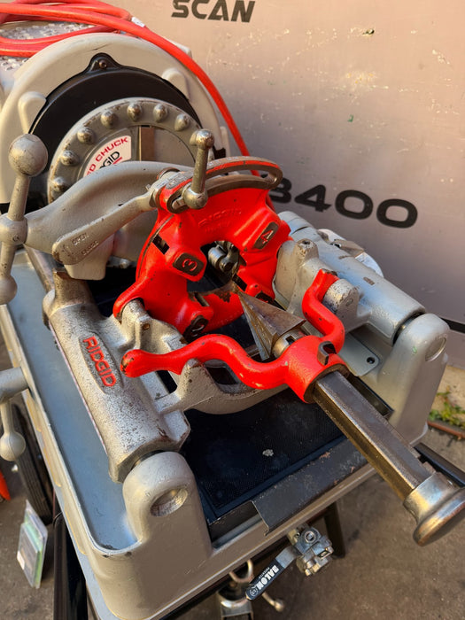 2018  RIDGID 535 V3 Pipe Threading Machine w/ Universal Cart & 811A Dies ET7