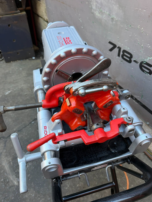 RIDGID 300 Compact Portable Wheeled Pipe Threader Die Head 1822 535 NPT USA