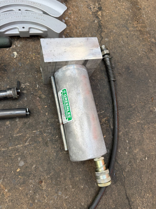 Greenlee 777 1/4 to 4 inch Rigid Hydraulic Pipe Conduit Bender Works Great