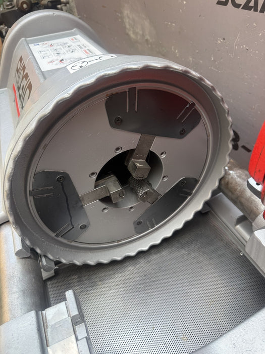 Ridgid 1224 PIPE Threader  1/2"-4" Threading Machine with Dies.