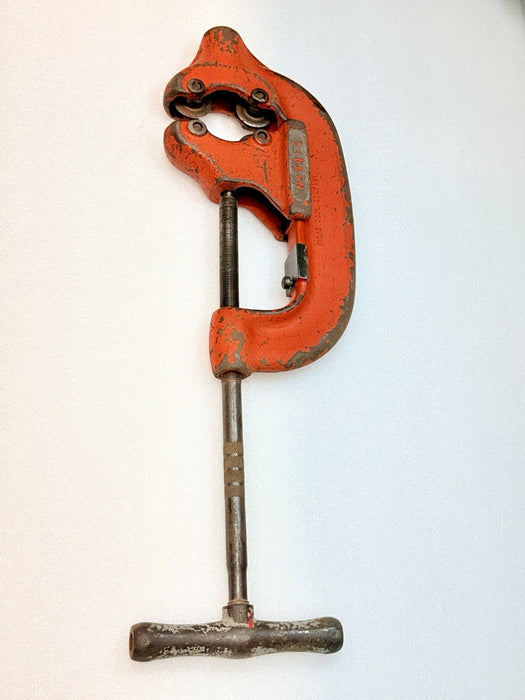 Ridgid No. 44-S Heavy Duty Four Wheel 2-1/2" to 4" Pipe Cutter #2