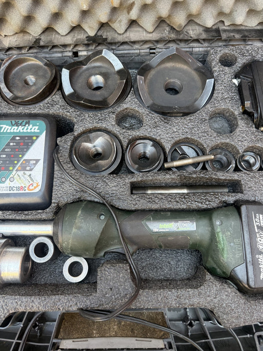 Greenlee Intelli-Punch 11-Ton Hydraulic Knockout Punch Set 1/2" - 4"  8/7/26 #3