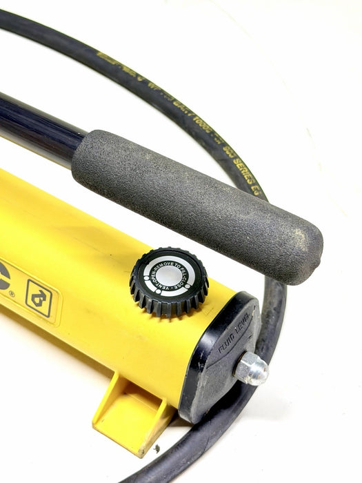 Enerpac P392 Two-Speed Hydraulic Hand Pump 700 Bar 10,000 PSI.  Works Great.