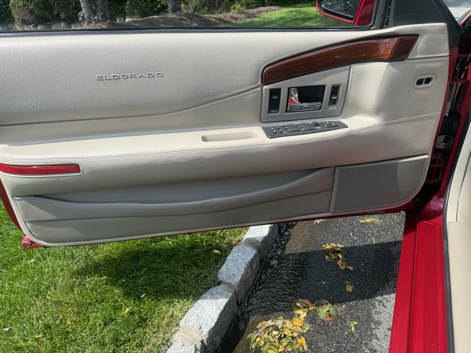 2002 Cadillac Eldorado ESC