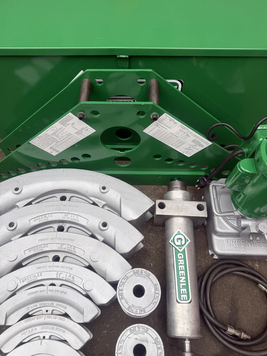 GREENLEE 884 Hydraulic Rigid IPS Bender 1-1/2 to 4 inch.  960 Pump