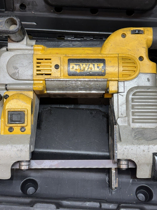 Dewalt DWM120 Band Saw, 5" Deep Cut w/ Variable Speed With Case