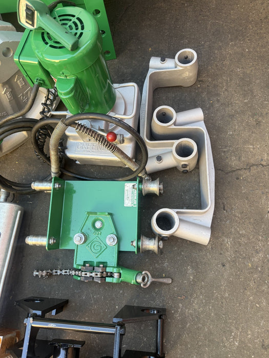 GREENLEE 881  Hydraulic Pipe Bender 2-1/2" to 4", with a 960 Pump  Great Shape!