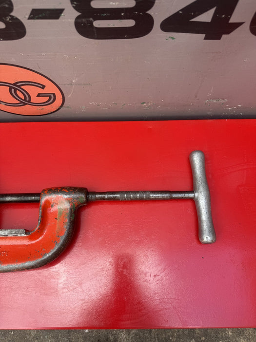 RIDGID NO 4-S Pipe Cutter  2" to 4" Capacity Heavy Duty.  Nice Shape.