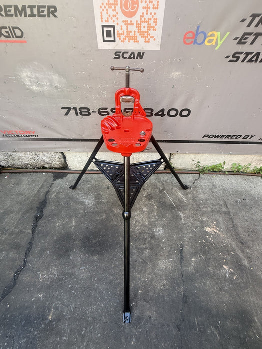 Ridgid Tristand 40 A.  Pipe vise.  Stand.  For 300 Threader.  Nice.