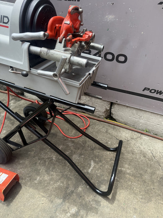 Rigid 1822  Automatic Pipe Threading Machine.  300, 535.  Works Great.
