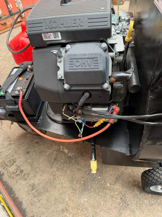 Meyer Versa Vac Insulation Vacuum 19HP Kohler Motor Works Great !