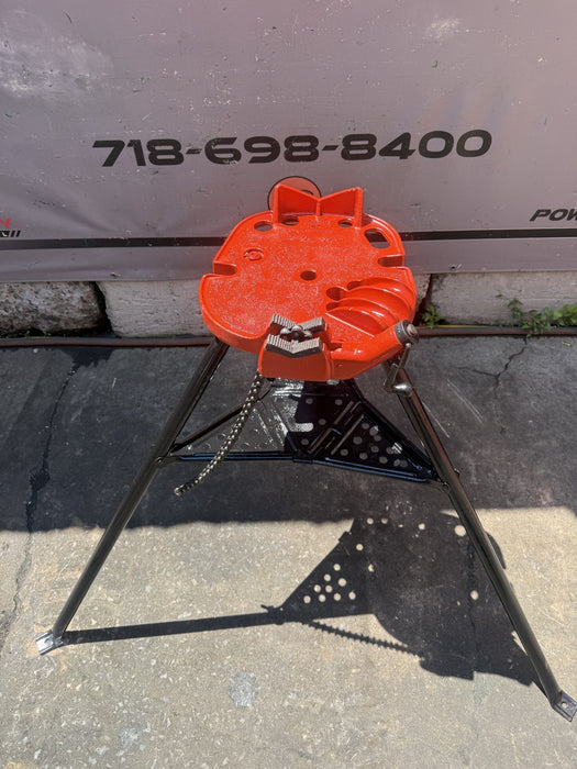 Tripod Chain Vise Tristand Pipe Vise 6in Capacity for Ridgid 300  Great Shape.