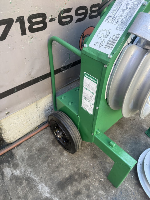 Greenlee 555 Conduit Pipe Bender 1/2"-2" RIGID & IMC   Works Great.  6/3