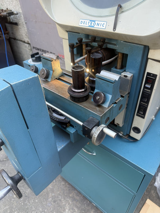 Deltronic 14" Optical Comparator DH14-MPC4, Surface Illumination, DRO.