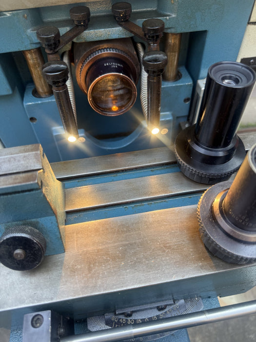 Deltronic 14" Optical Comparator DH14-MPC4, Surface Illumination, DRO.