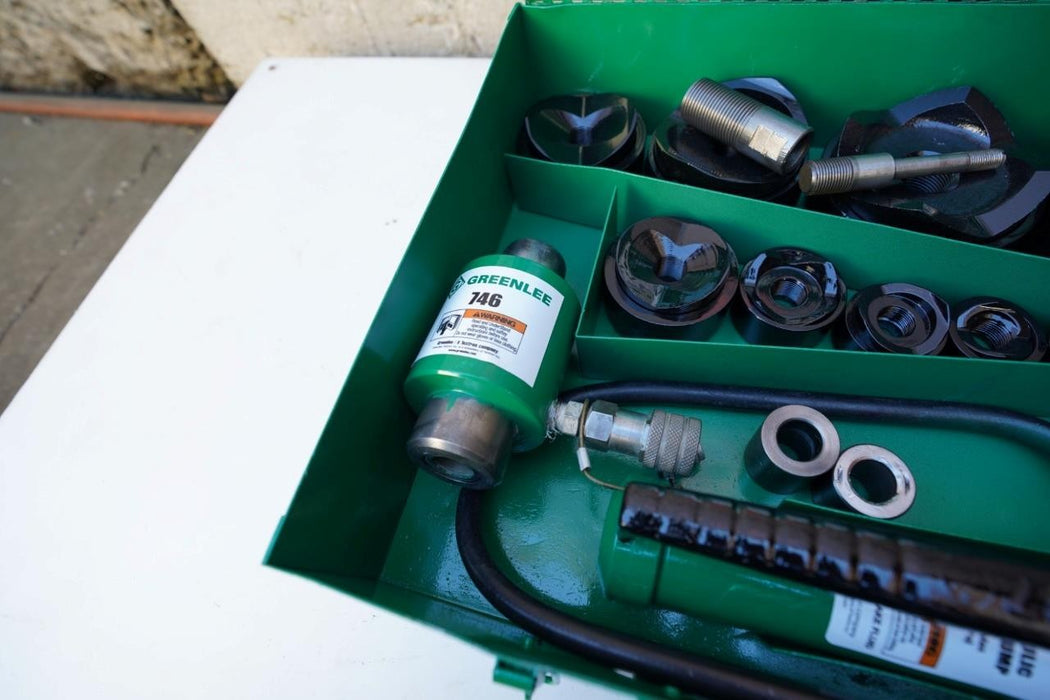 Greenlee 7310 1/2 to 4 inch Hydraulic Knock Out Punch and Die Set #4 tested