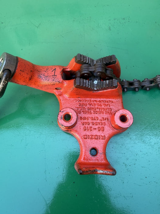 Ridgid 40185 BC210 1/8-2 1/2" in Capacity Top Screw Bench Chain Vise U.S.A. #1