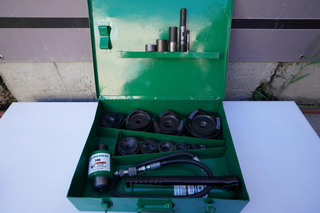 Greenlee 7310 1/2 to 4 inch Hydraulic Knock Out Punch and Die Set #1 tested