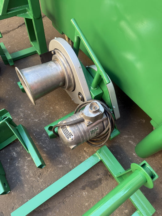 GREENLEE 640 4000 lbs Wire Cable Tugger Puller Set Box.  Works Fine. 10/15/26