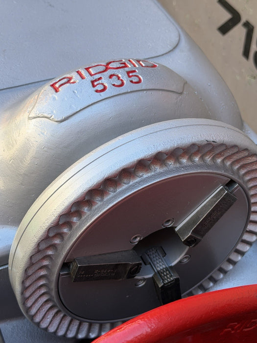 Reconditioned RIDGID® 535 V1 Pipe Threading Machine with 811 Die Head, Cart BG2