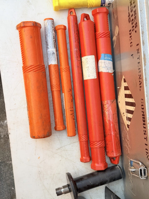PETROL KANGO 978S DEMOLITION JACK HAMMER BREAKER GAS POWERED + CASE CHISELS MINT