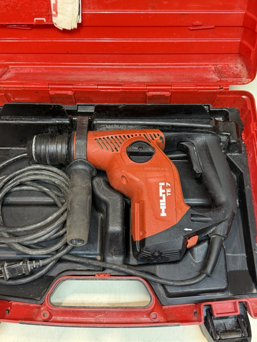Hilti TE 7 Hammer Drill SDS Rotary Hammer 120V, 6.3A, 60Hz