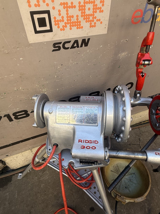 RIDGID 300 Pipe Threader Treading Machine. Oiler, Die, Cutter, Stand Works Great