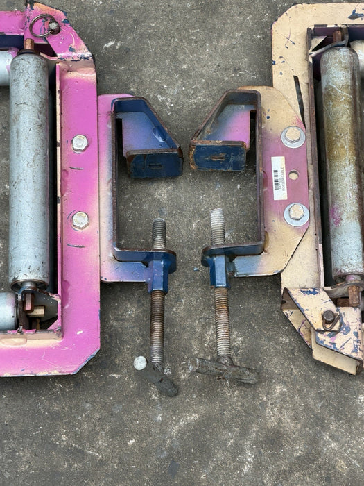 2 CURRENT TOOLS 9548 8" 4-SIDED ROLLER FOR CABLE BENDER Quantity 2  BG4