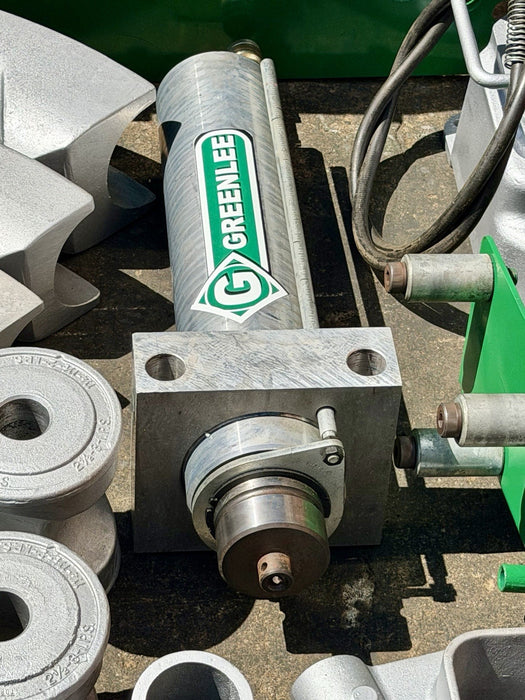 Greenlee 885 Hydraulic Pipe Bender 1-1/4 - 5 Rigid IMC, 960 Pump 1802 Table Mint