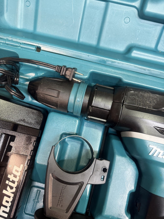 NEW Makita XRH07 36V 2X 18V LXT AVT Rotary Hammer Ground Rod Driver SDS MAX