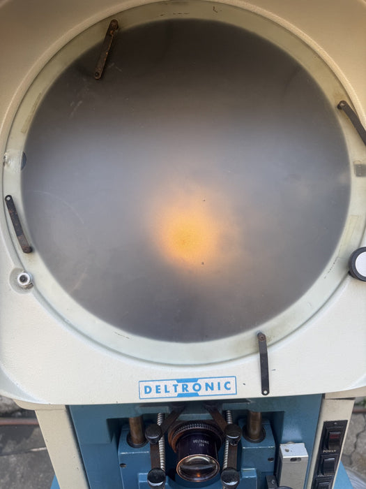 Deltronic 14" Optical Comparator DH14-MPC4, Surface Illumination, DRO.
