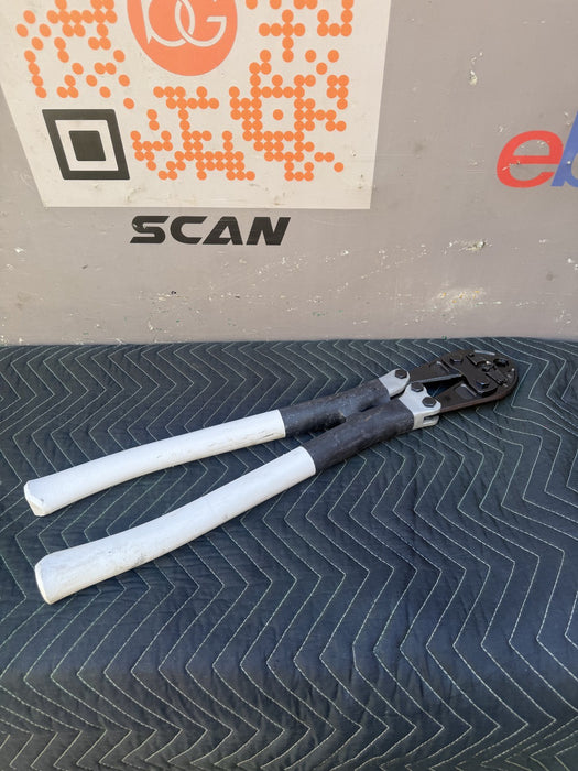 BURNDY MD68 Compression Tool Crimper Mint Condition.