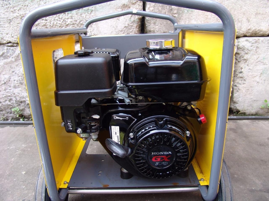 ATLAS COPCO CFG67 HIGH FREQUENCY HONDA GENERATOR WITH 4 CONCRETE VIBRATORS NEW!