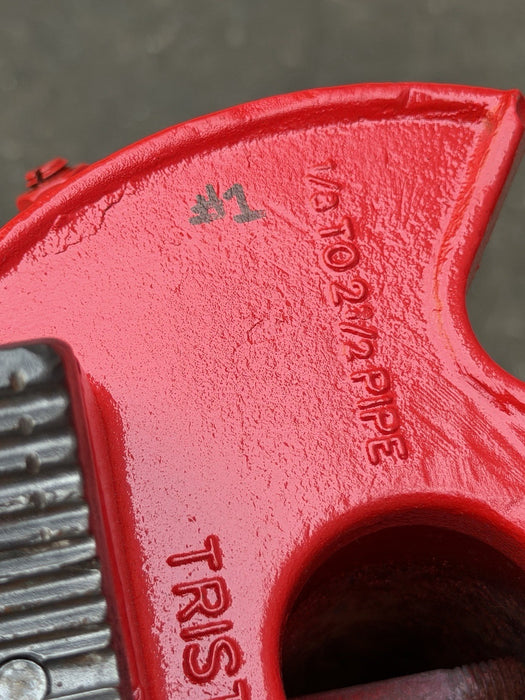 RIDGID 16703 425 PORTABLE TRISTAND CHAIN VISE  1/8”- 2-1/2”PIPE CAPACITY #1