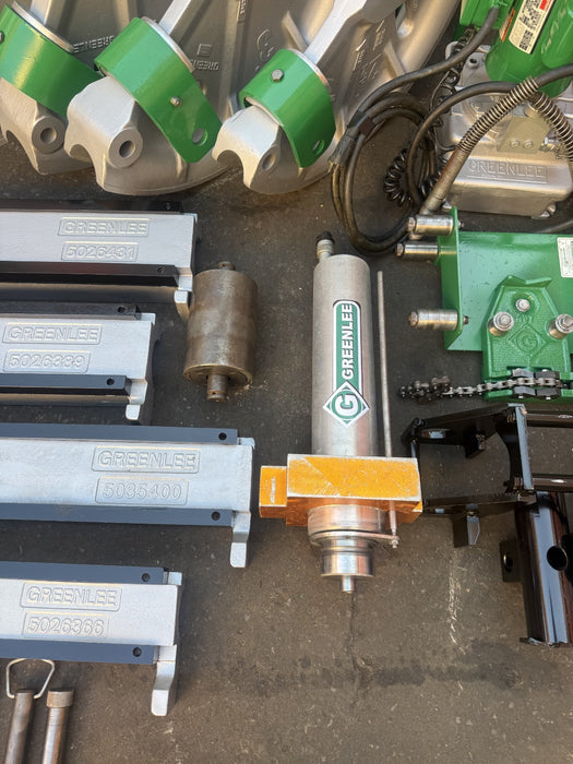 GREENLEE 881  Hydraulic Pipe Bender 2-1/2" to 4", with a 960 Pump  Great Shape!
