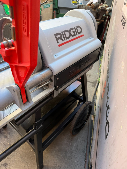 RIDGID 1224 Power Pipe Threader 1/2"-4" w/ 711 & 714 Die Heads Complete