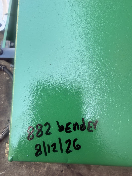 GREENLEE 882 Hydraulic Pipe Bender 1-1/4 to 2 EMT With Hand Pump.  Works Great.