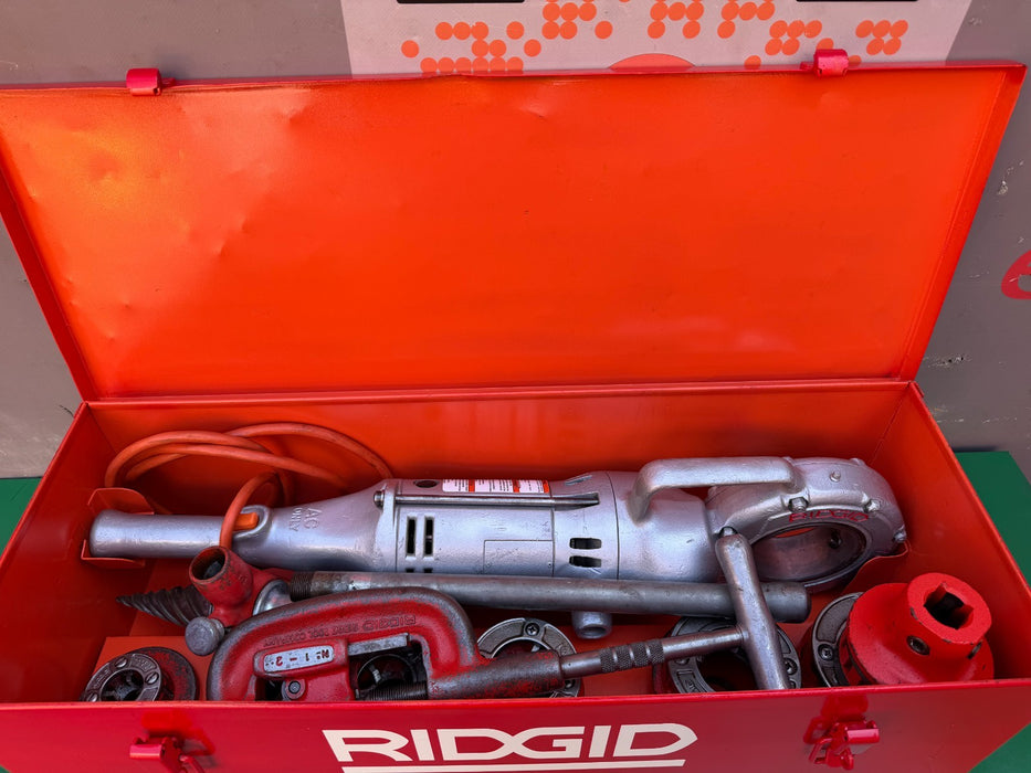 RIDGID Model 700 Power Drive Pipe Threader 12R Die Head Set 1/2-2 NPT Metal Case