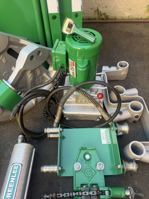 GREENLEE 881  Hydraulic Pipe Bender 2-1/2" to 4", with a 960 Pump  Great Shape!