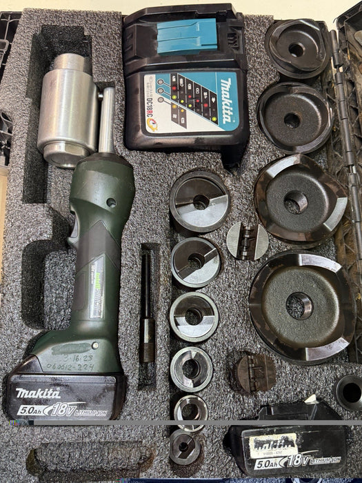 Greenlee LS100X Intelli-Punch 11-Ton Hydraulic Knockout Punch Set 1/2" - 4" #20