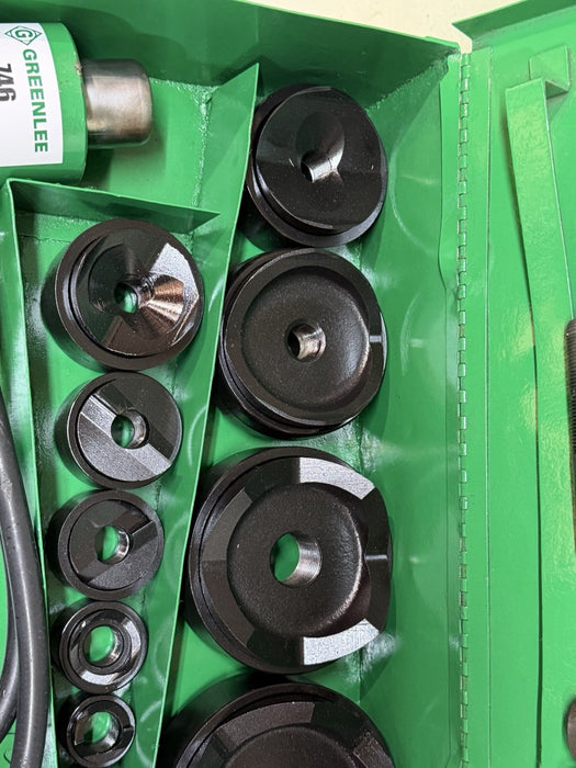Greenlee 7310SB Slug Buster KO Knockout Punch Set 1/2" - 4" , 767 Pump & Box BG5