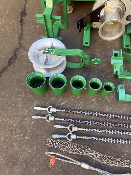 GREENLEE 640 4000 lbs Wire Cable Tugger Puller Set Box.  Works Fine. 10/15/26