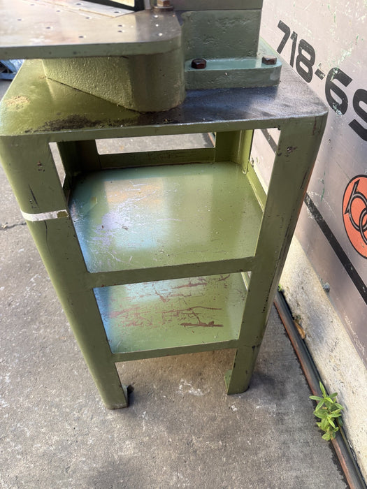 Di-Acro Manual Sheet Metal Corner Notcher 16 Gauge 6x6" Stand Great Shape.