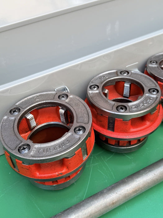 Ridgid 12-R Pipe Threader Die Head Set w/Case & Ratchet Head 12R  1/2" - 2" Dies