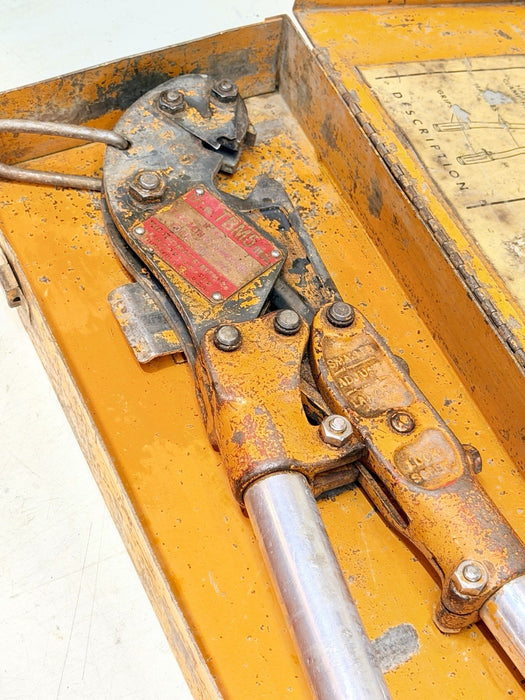 Thomas & Betts T&B TBM5 Compression Crimper Tool w/ 2 Color-Coded Dies & Case
