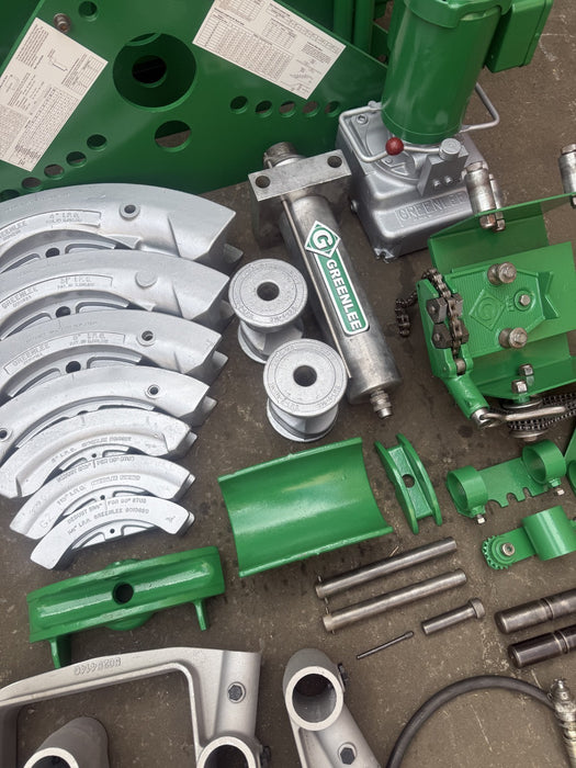 Greenlee 885 Hydraulic Pipe Bender 1-1/4”-5” Rigid Pipe.  Bending Table.  10/8