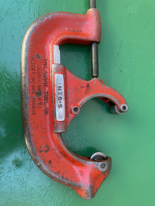 Ridgid HEAVY DUTY  No. 6-S Pipe Cutter  4"-6" Cutting Capacity  Great Shape #100