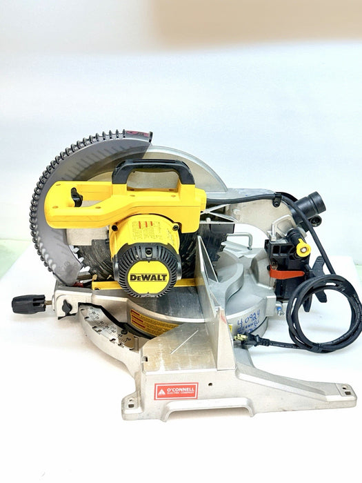 DEWALT DWS715R 12" 15 Amp Single Bevel Compound Miter Saw And Blade Mint!